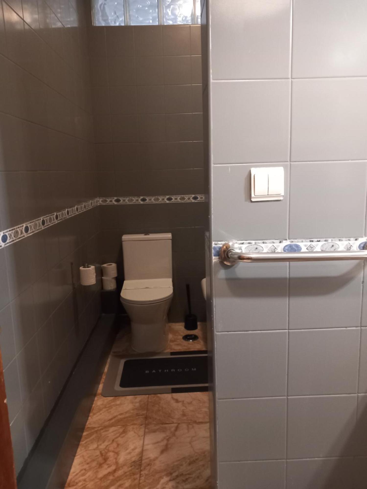Quarto Triplo com Banheiro Privativo